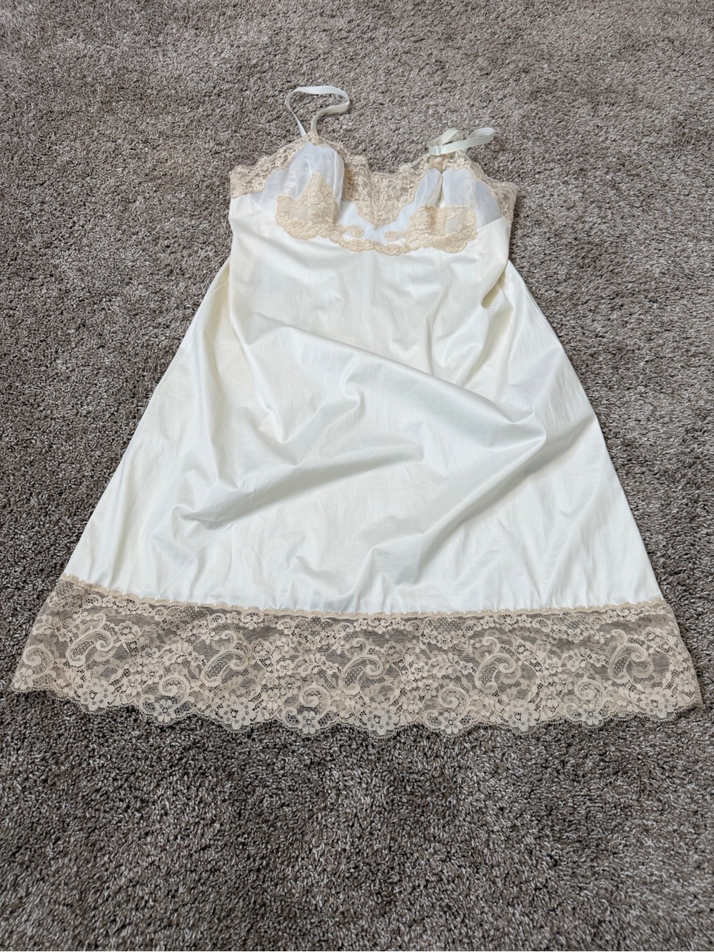 Vanity Fair Vintage Cream Beige Satin Lace Slip dress Small Floral Paisley Mesh - Picture 5 of 8